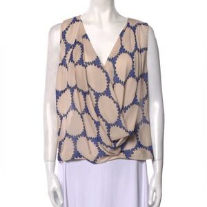 Diane von Furstenberg Rina top circle print size 4